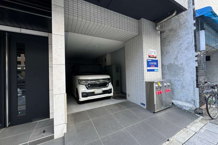 敷地内駐車場（屋内平面式）