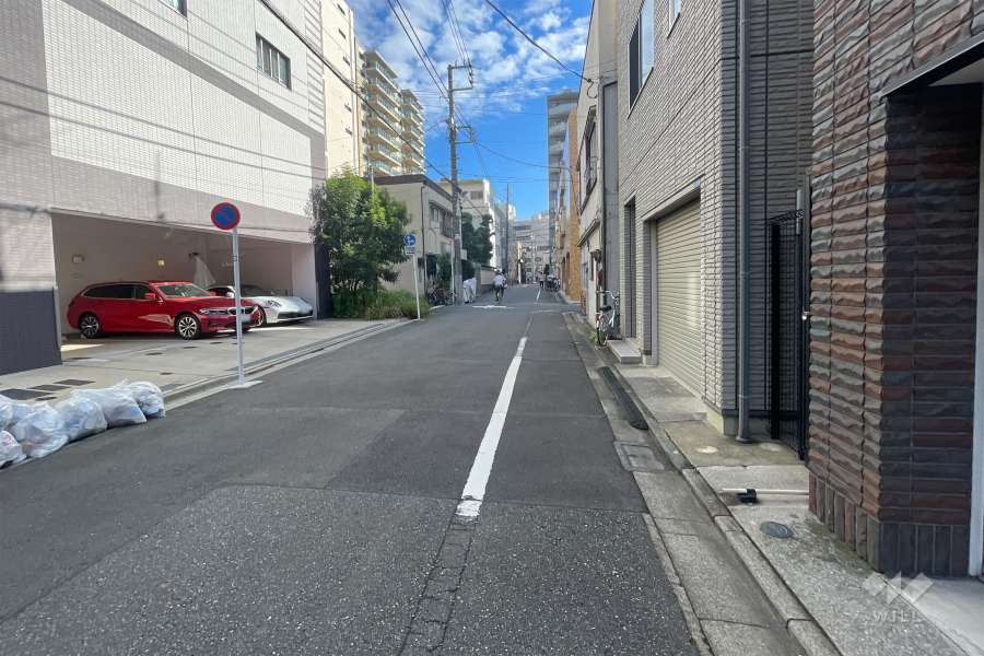 敷地南東側の前面道路　