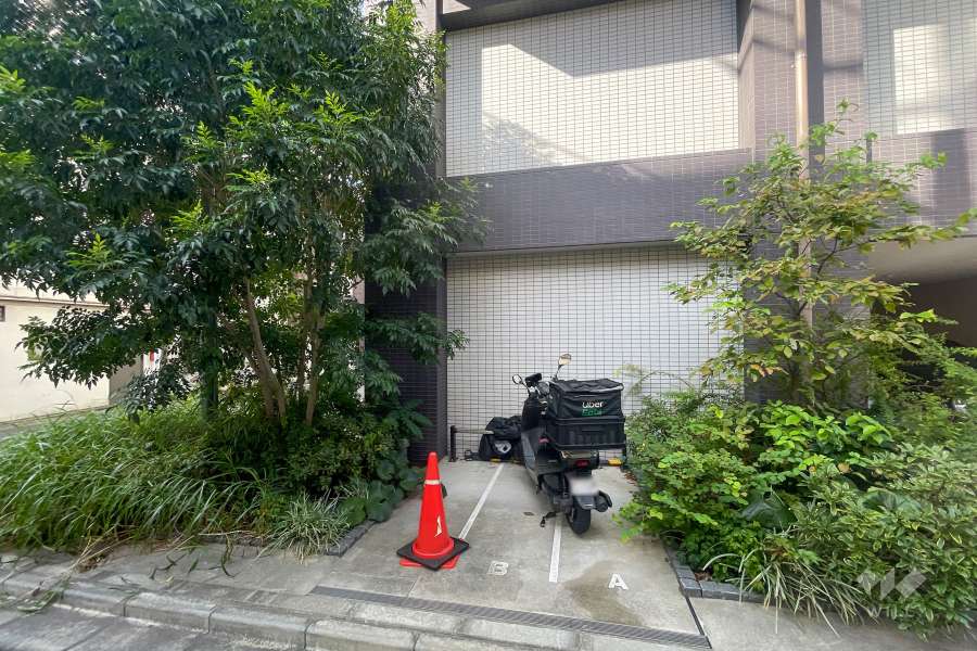 バイク置場　