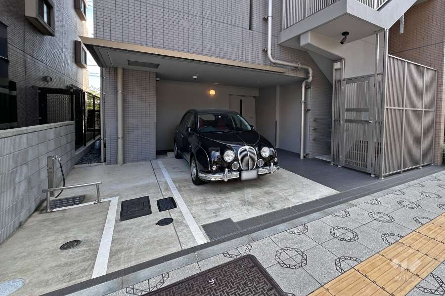 敷地内駐車場（屋外平面式）