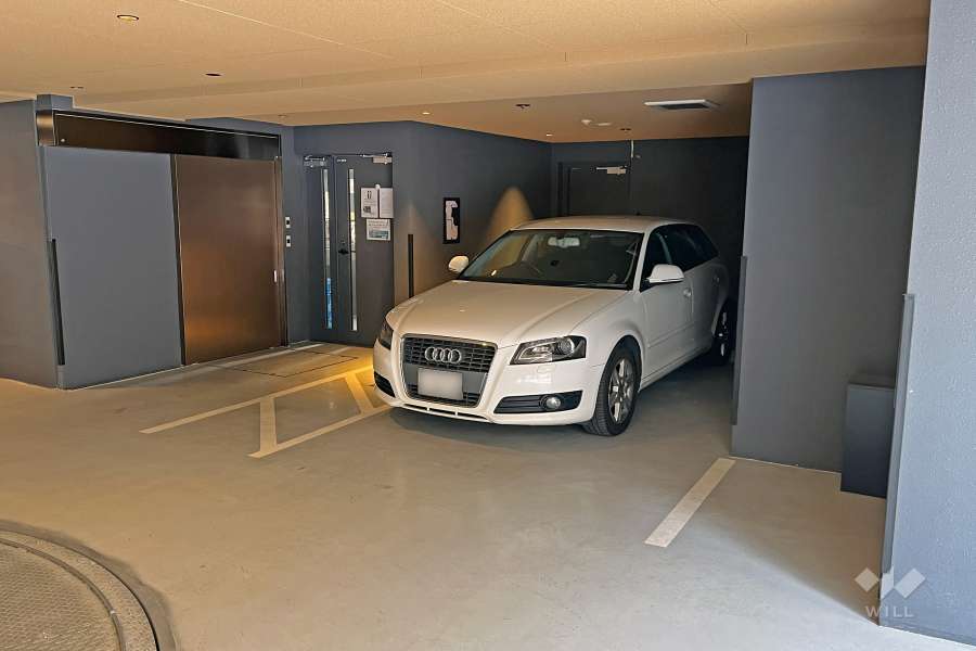 敷地内駐車場（屋内平面式）