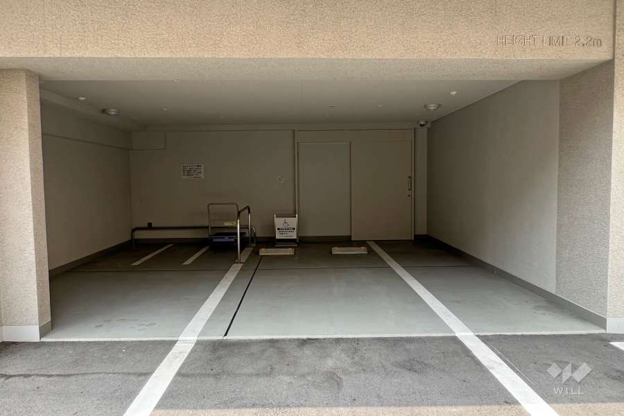 敷地内駐車場（屋内平面式）