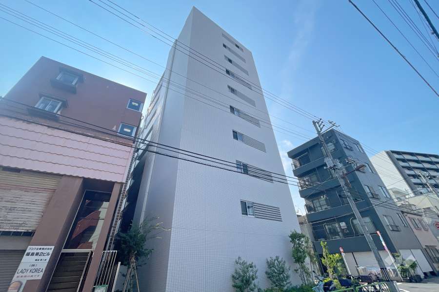 プロスタイルウェルス南千住メディフィスの外観（東側から）