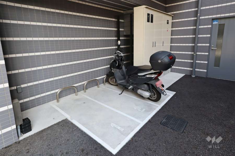 バイク置場　