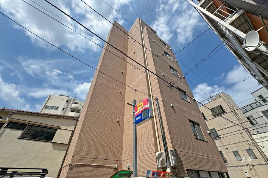アイディ上野IIIの外観（南東側から）