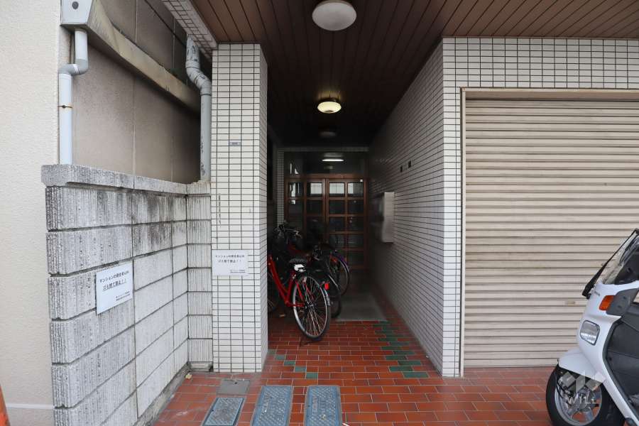 エントランスアプローチ