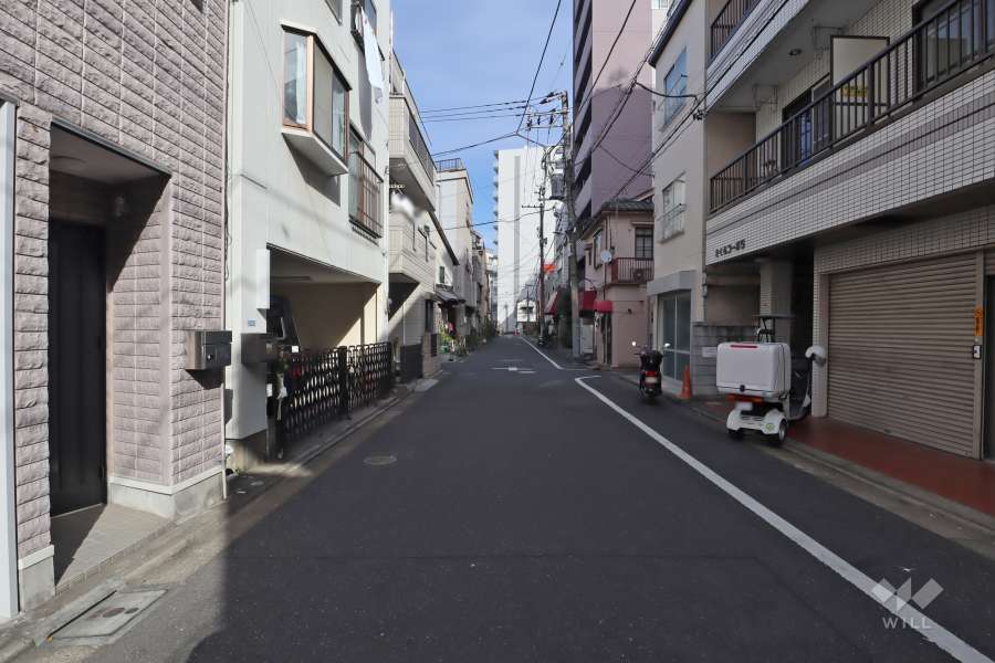 敷地北西側の前面道路　