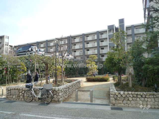 敷地に隣接する公園