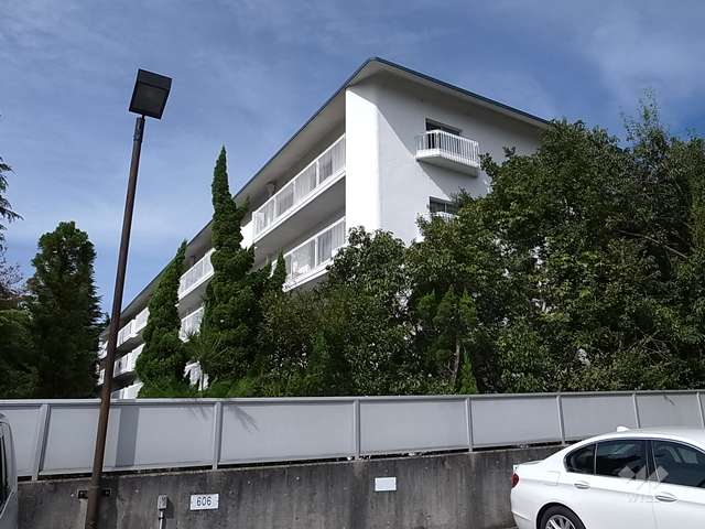シャトー御影の外観（南東側から）