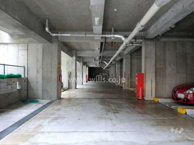 敷地内駐車場（屋内機械式）