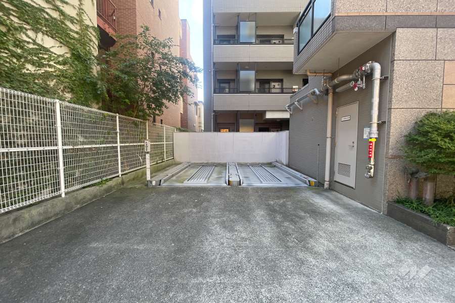 敷地内駐車場（屋外機械式）