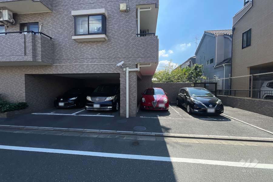 敷地内駐車場（屋外平面式・屋内平面式）　