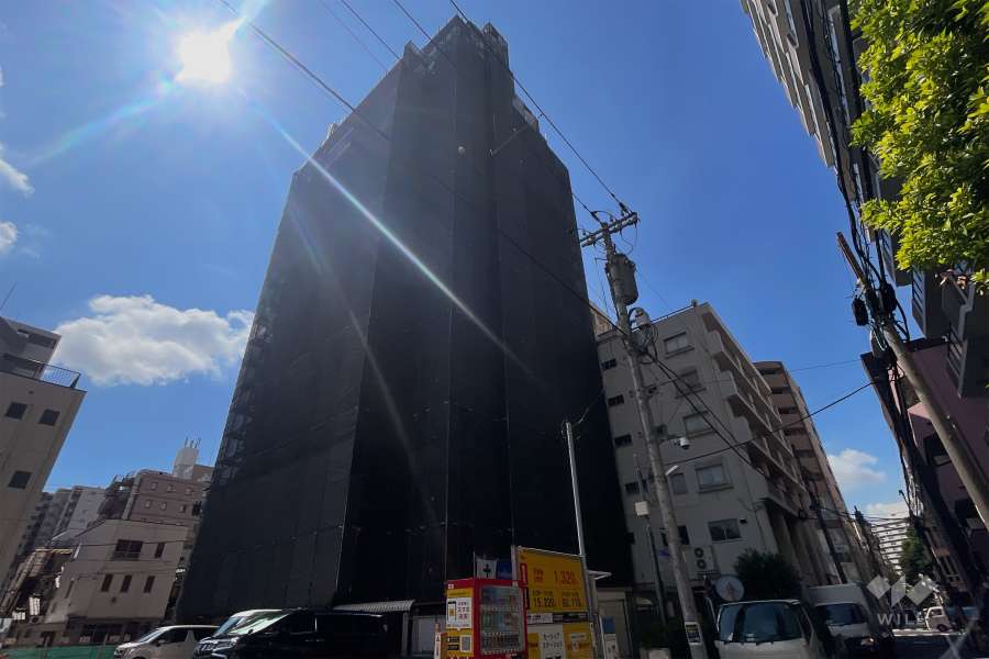ライオンズマンション新小岩駅前壱番館の外観（北東側から）※2025年1月現在、大規模修繕工事中