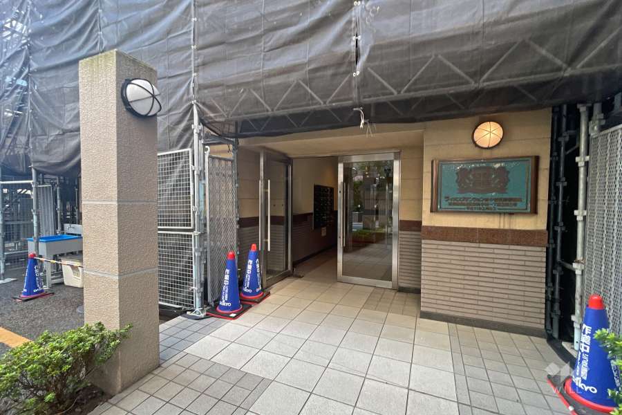 エントランス※2025年1月現在、大規模修繕工事中