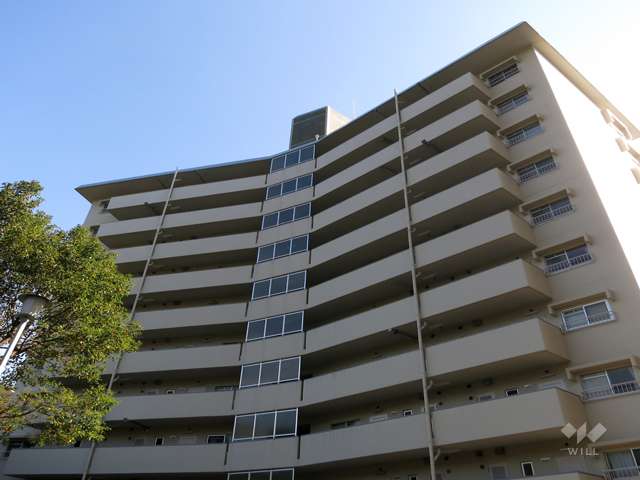 住吉台東住宅7号棟の外観（北西側から）