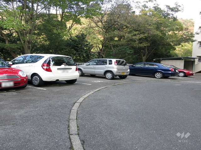 敷地内駐車場（屋外平面式）