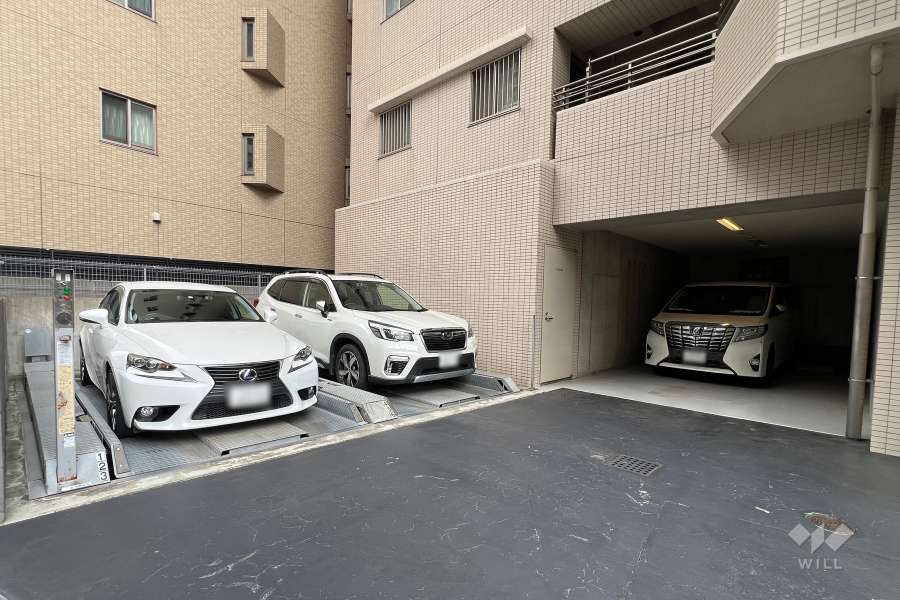 敷地内駐車場（屋外機械式・屋内平面式）