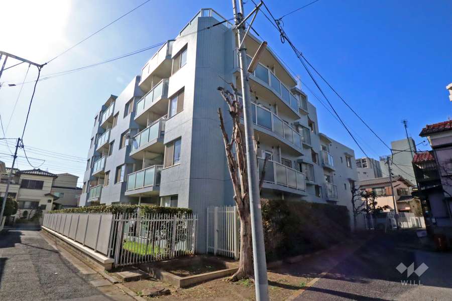 金町パークホームズの外観（南東側から）