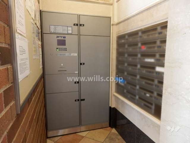 宅配ボックスと共用ポスト