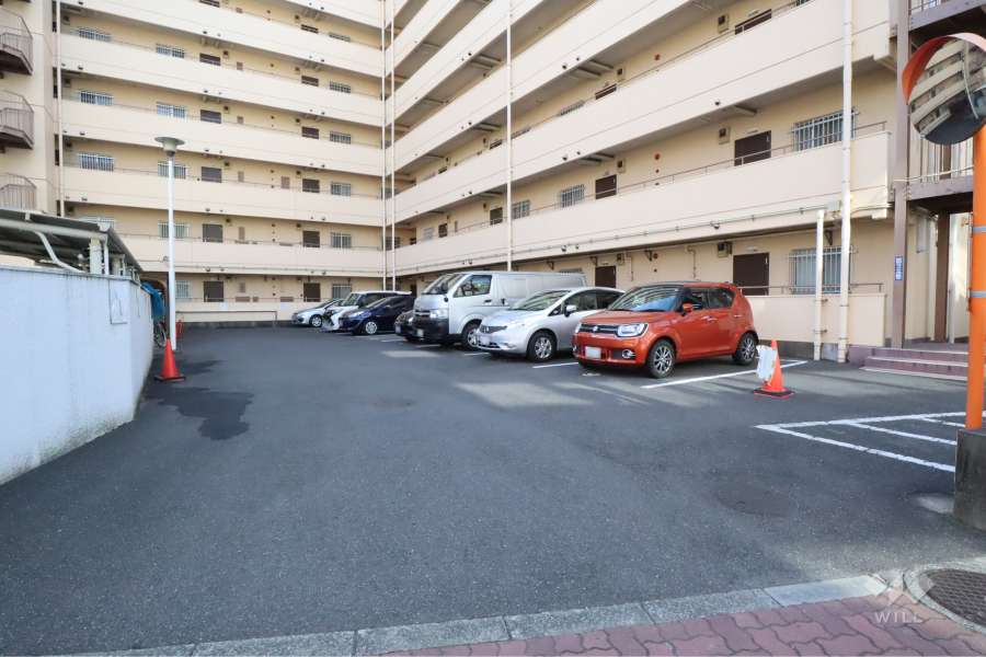 敷地内駐車場（屋外平面式）