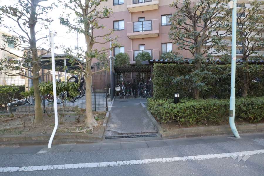 駐輪場(屋根付き)