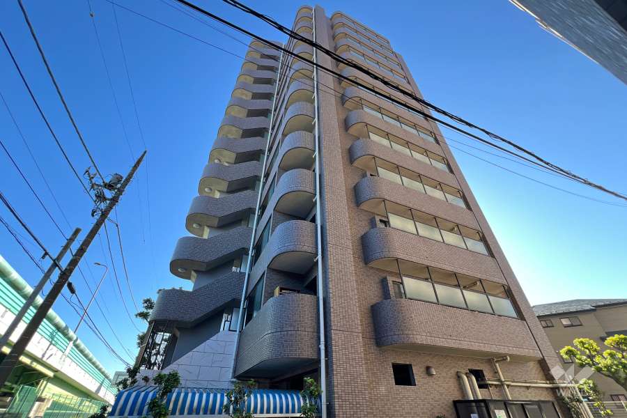 ライオンズマンション小岩第6の外観（北側から）