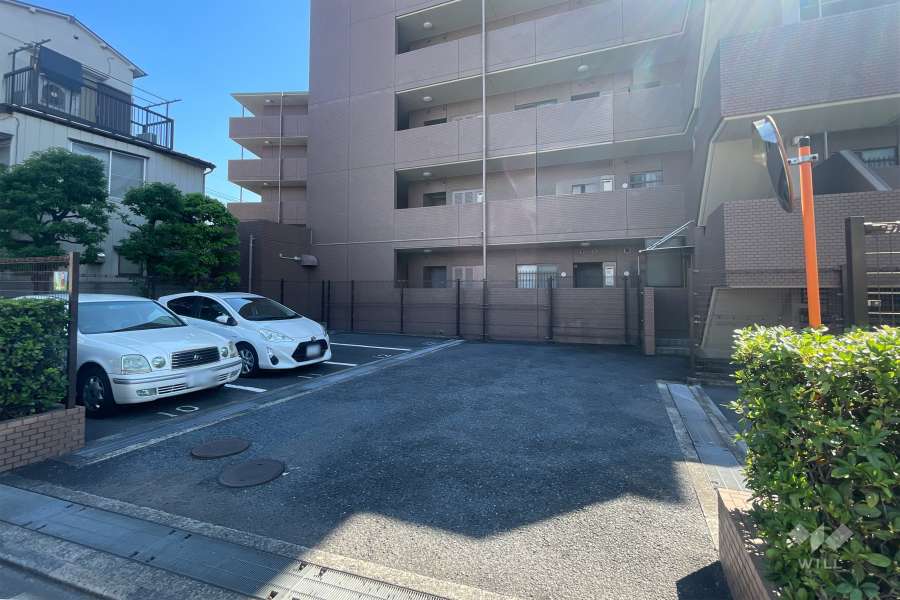 敷地内駐車場（屋外平面式）