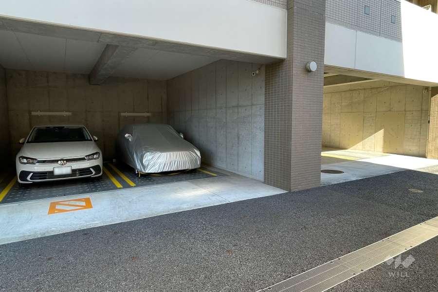 敷地内駐車場（屋内平面式）
