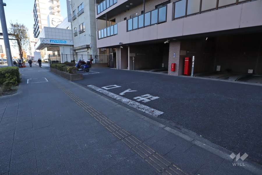 駐車場の出入り口