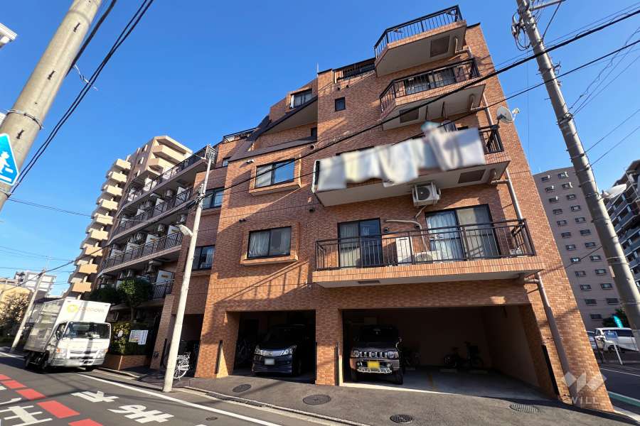 ライオンズマンション立石第2の外観（西側から）