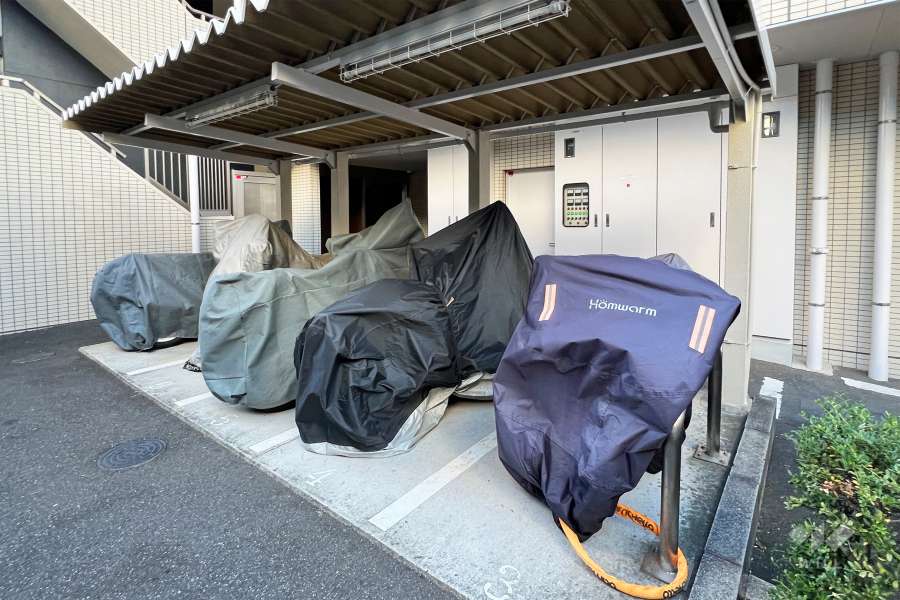 バイク置場