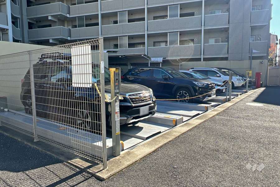 敷地内駐車場（屋外機械式）