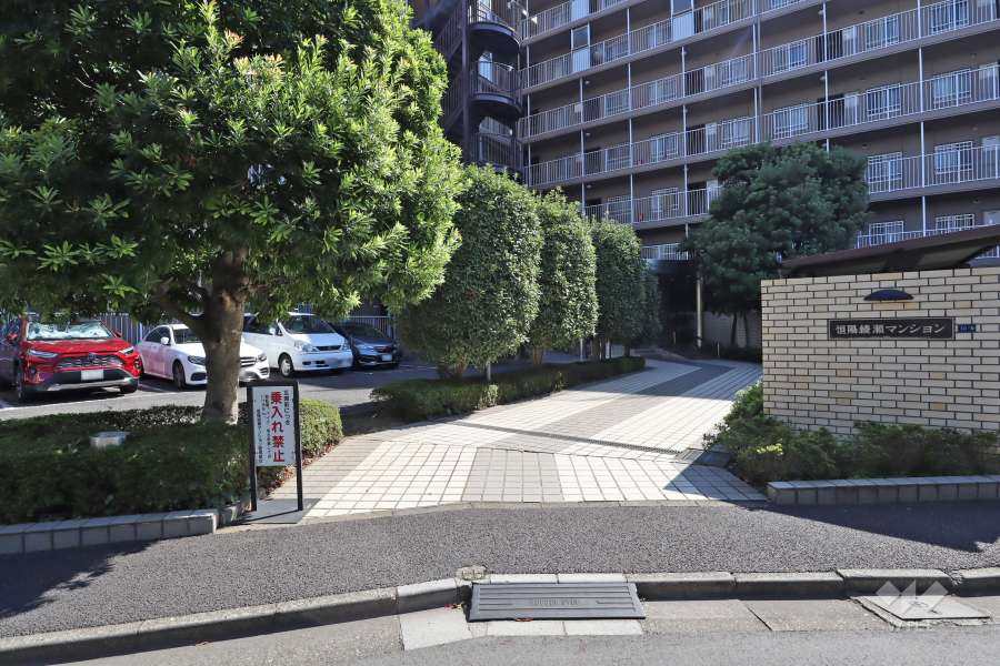 敷地の出入口