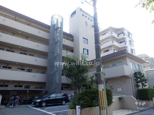 ライオンズマンション神戸本山の外観（北東側から）