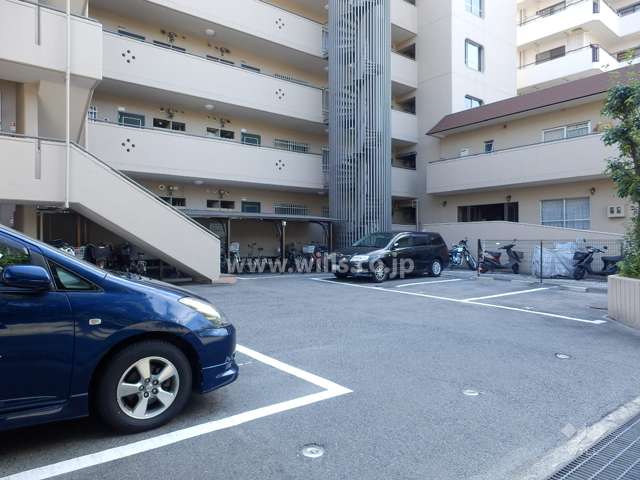 敷地内駐車場（屋外平面式）