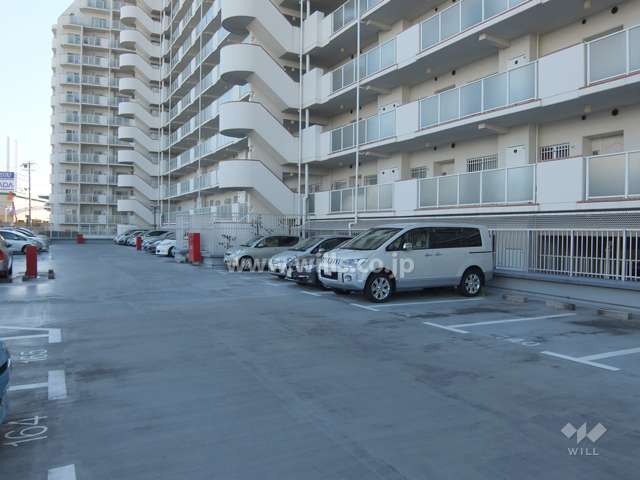 敷地内駐車場（屋外平面式）