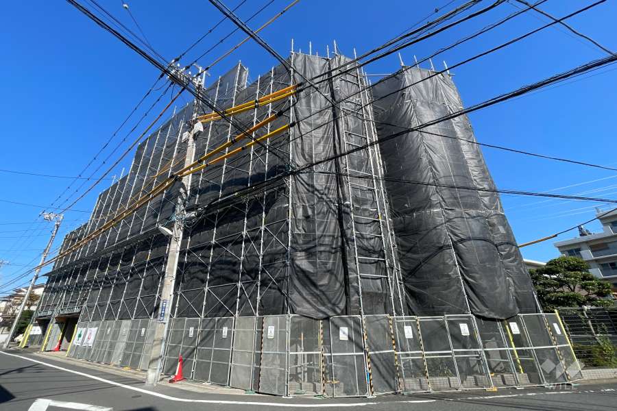 サントーア小岩の外観（南西側から）