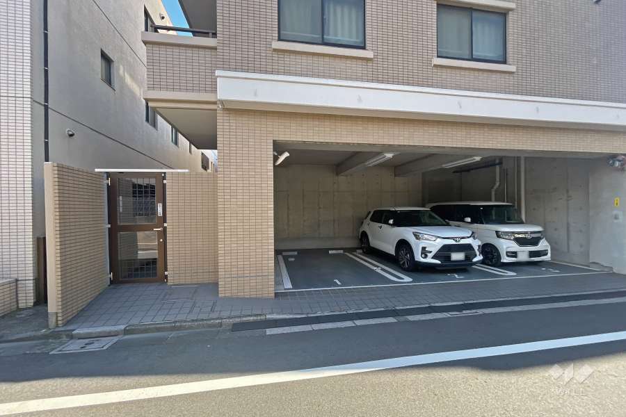 敷地内駐車場（屋内平面式）