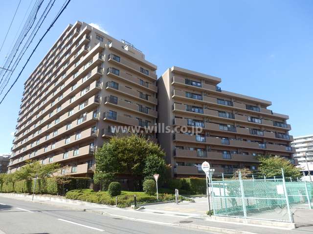 シップス本山の外観（東側から）