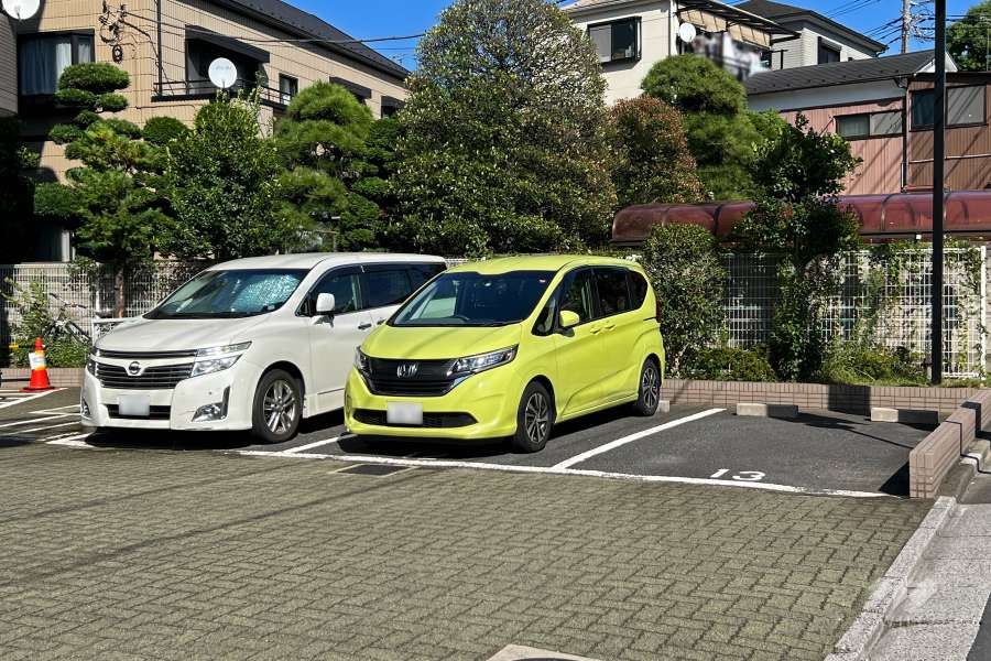 敷地内駐車場（屋外平面式）
