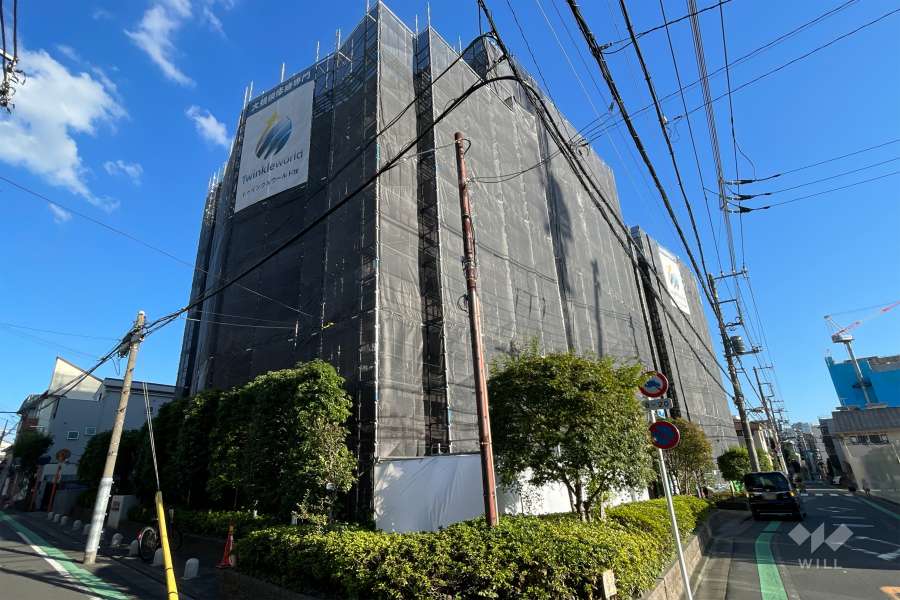 ヴィルヌーブ新小岩の外観（北西側から）※2024年11月現在、大規模修繕工事中