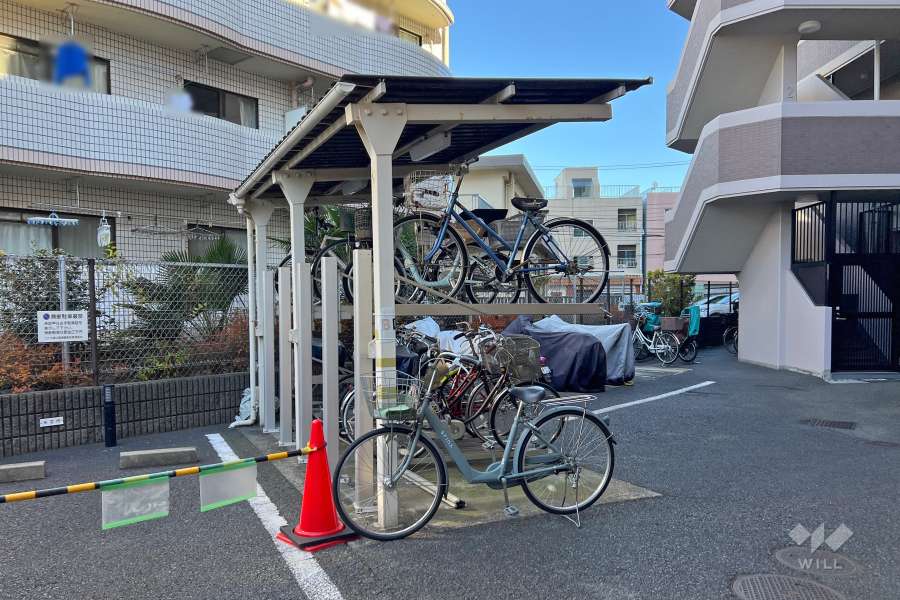 駐輪場　　