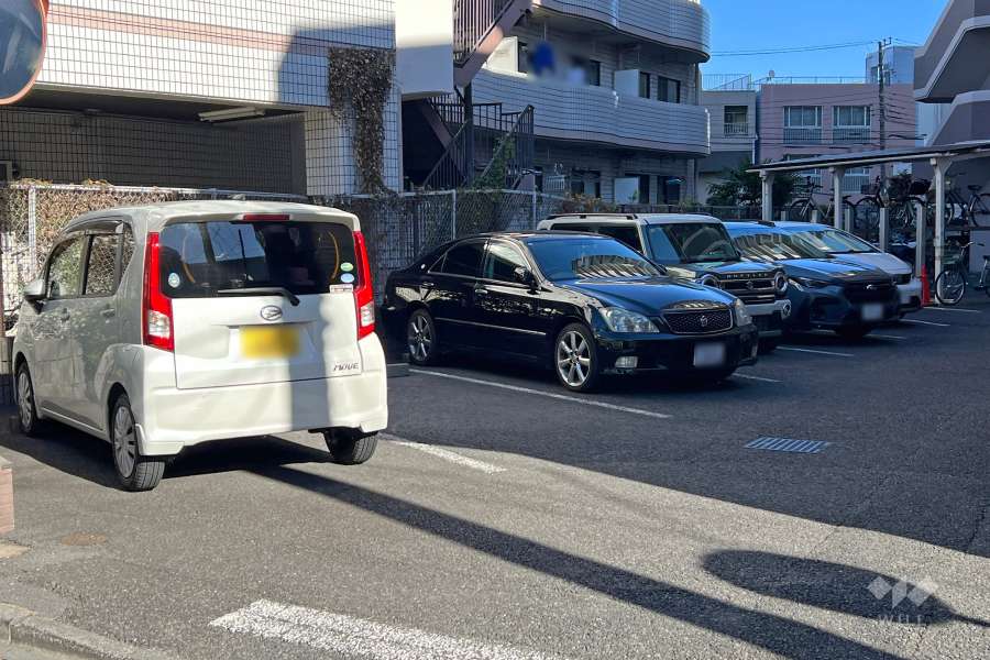 敷地内駐車場（屋外平面式）
