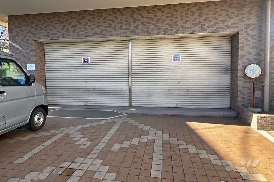 敷地内駐車場（屋内平面式）