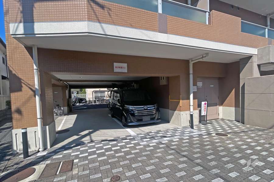 敷地内駐車場（屋内平面式）
