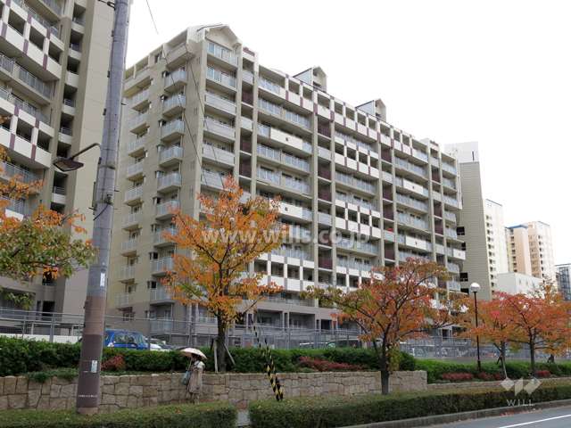 RICイーストコート7番街2番館の外観（北東側から）