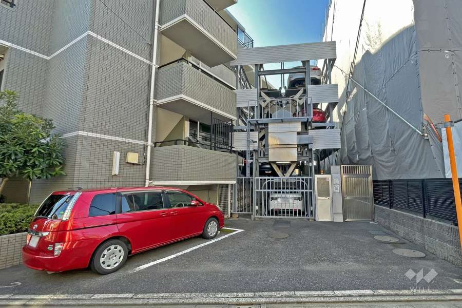 敷地内駐車場（屋外機械式・屋内平面式）