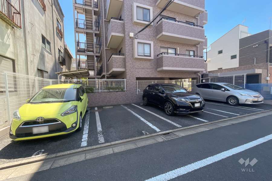 敷地内駐車場（屋外平面式）