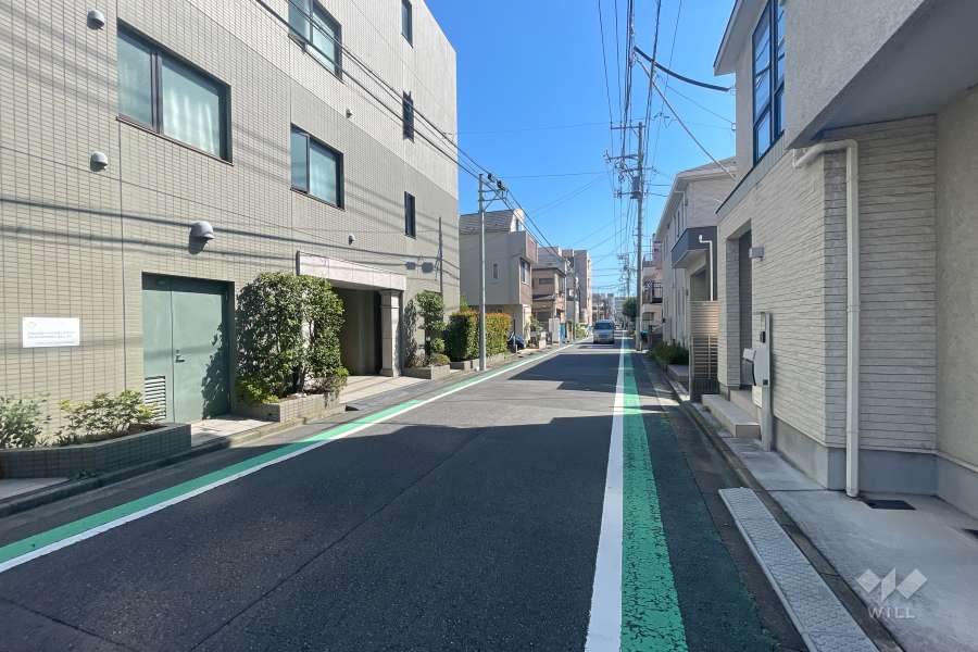 敷地西側の前面道路　　