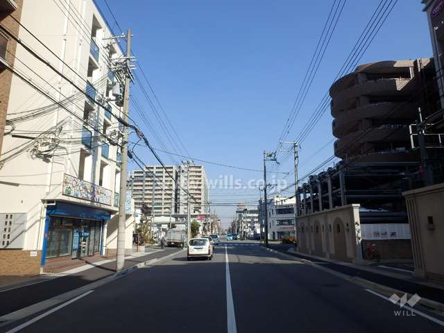 敷地北側の前面道路
